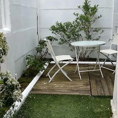 Apartment Studio Avec Terrasse Arboree-hyper Centre